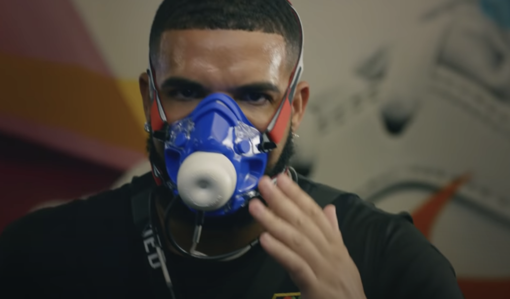 Drake lança a nova “Laugh Now Cry Later” com clipe cheio de atletas